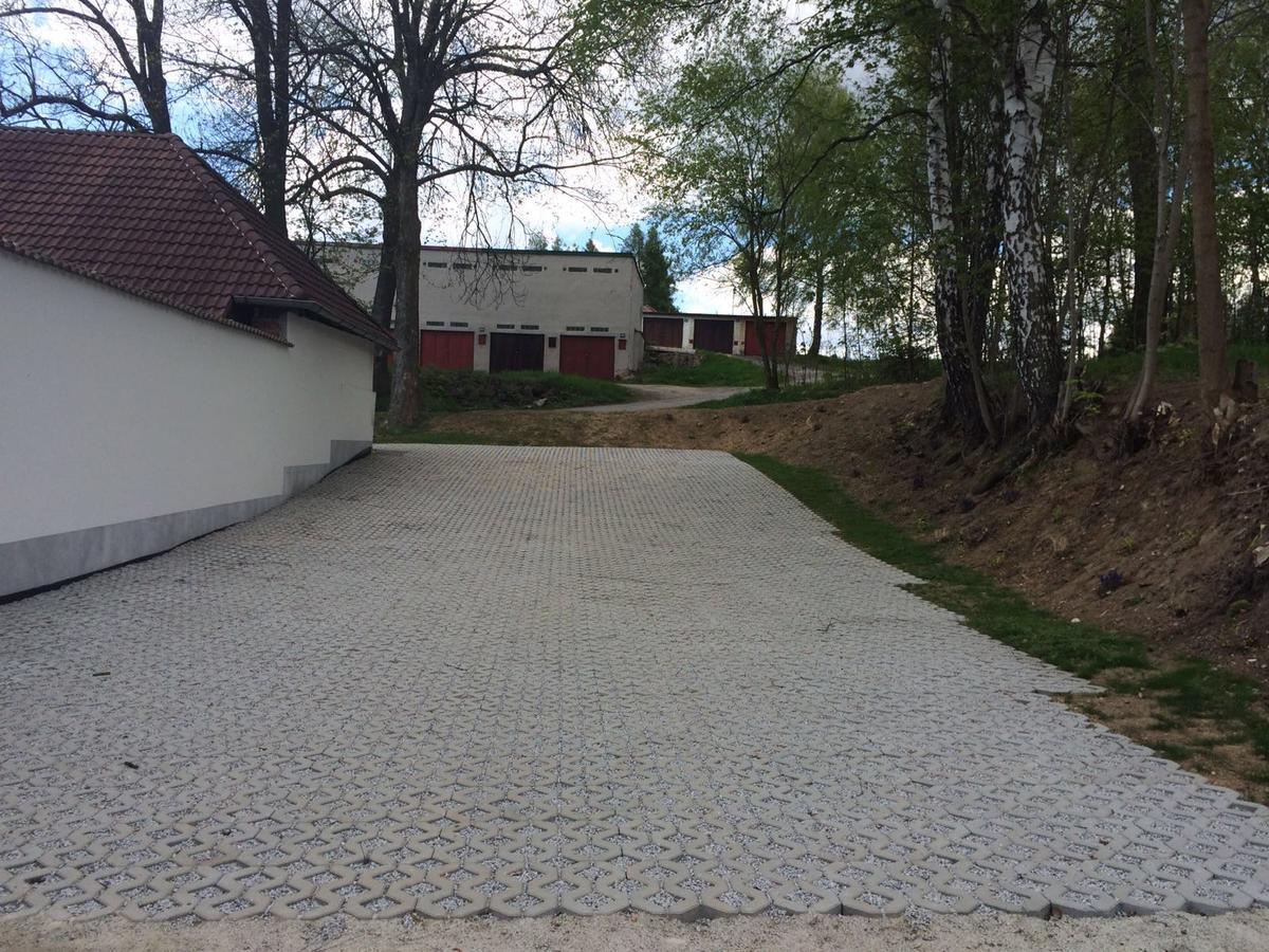 Ubytovani U Lva Žirovnice Eksteriør bilde
